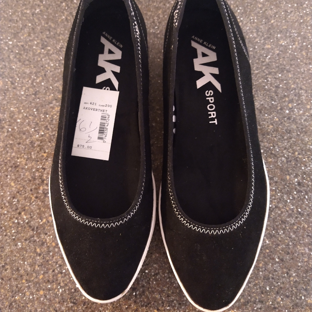 Anne Klein Sport Flats Black and White Size 6.5